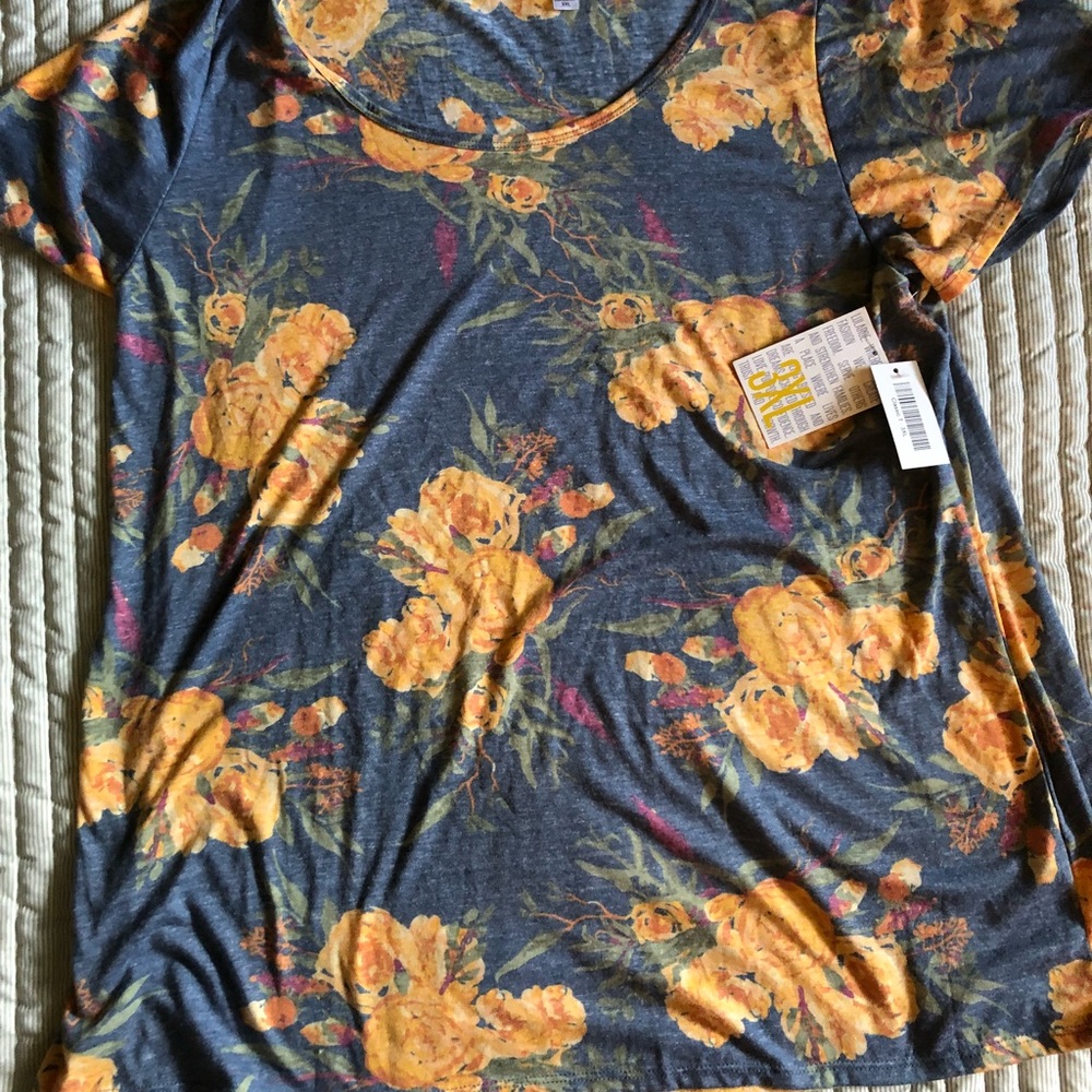 🌼 Lularoe classic t 🌼